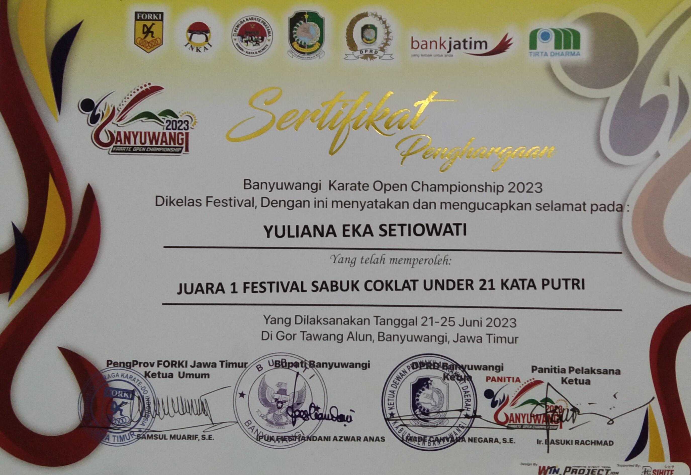 Banyuwangi Karate Open Championship Festival Sabuk Coklat Under 21 Kata Putri