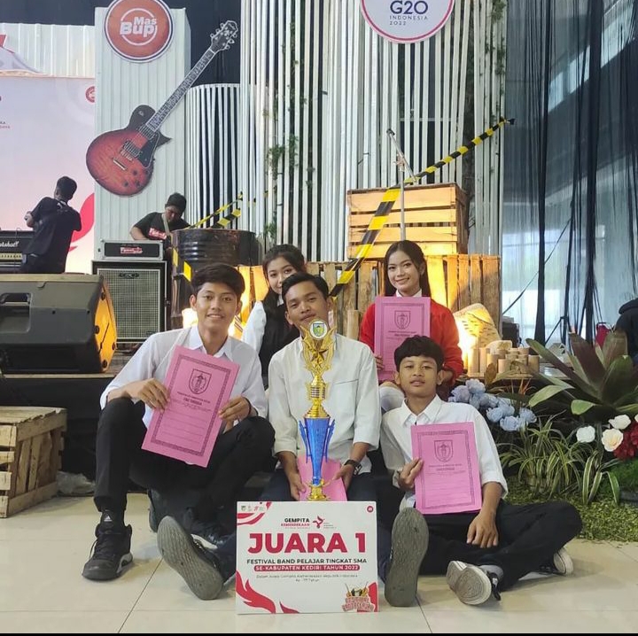 JUARA 1 Lomba FESTIVAL BAND Tingkat kabupaten Kediri 