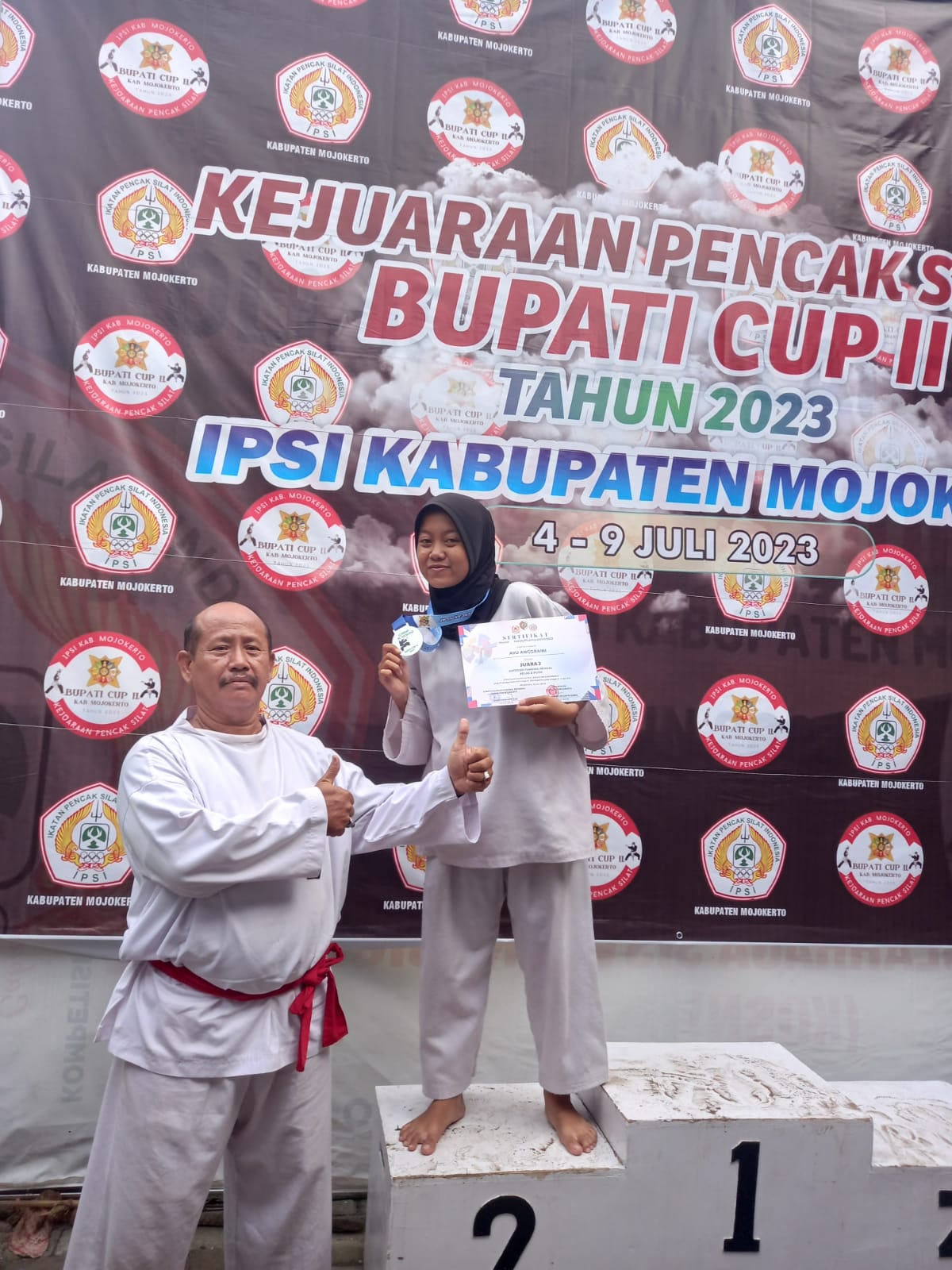 Bupati Mojokerto Cup Cabang Olahraga Pencak Silat Kategori Tanding Remaja Kelas B Putri