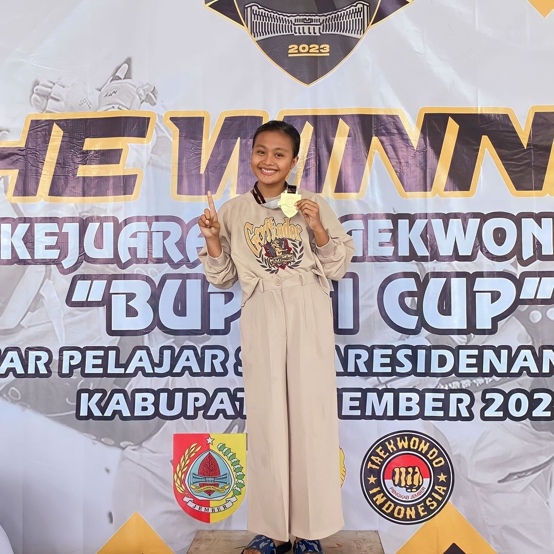 Kejuaraan Taekwondo Pemula Kyurugi pada Bupati Cup Antar Pelajar Se-Karesidenan Besuki