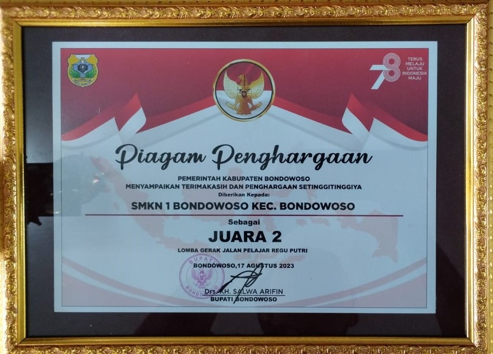 LOMBA GERAK JALAN PELAJAR REGU PUTRI