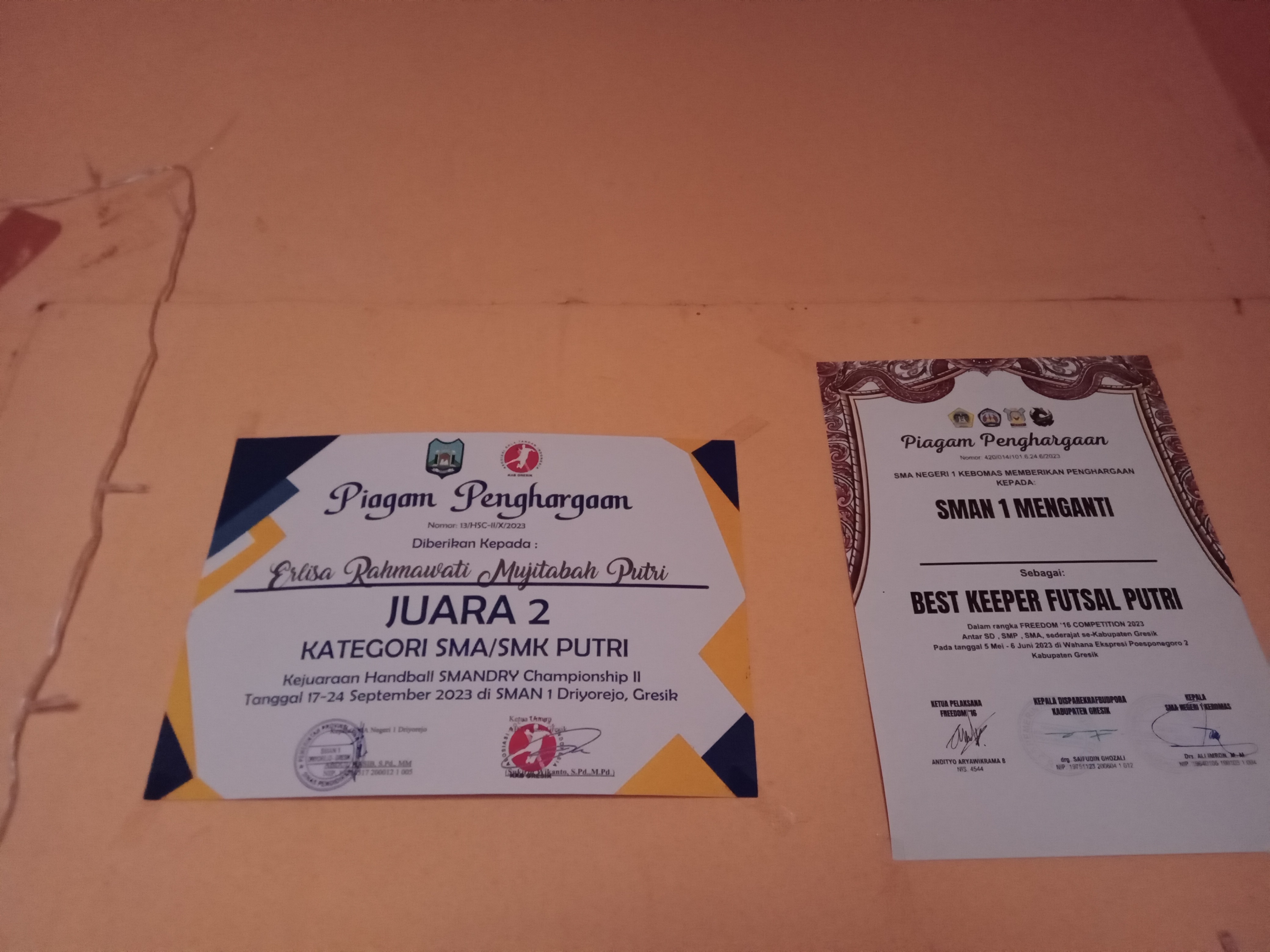 JUARA 2 HAND BALL PUTRI DAN BEST KEEPER  