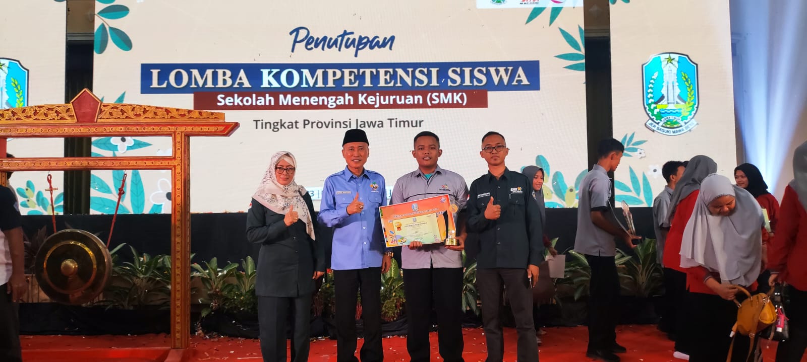 JUARA 2 LKS CNC TURNING JAWA TIMUR