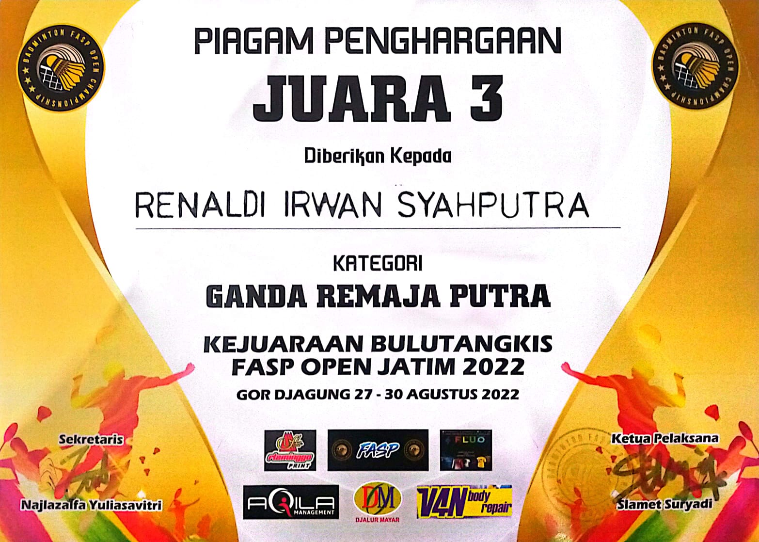 Juara 3 bulu tangkis ganda remaja putra