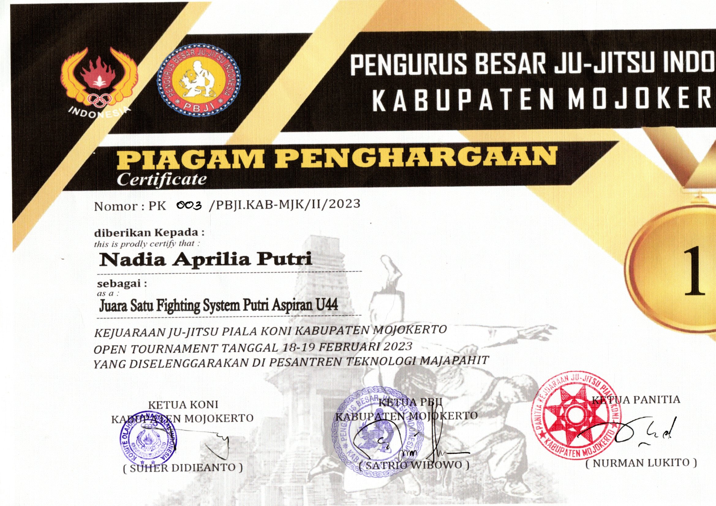 JUARA 1 FIGHTING SYSTEM PUTRI ASPIRAN U44 PIALA KONI