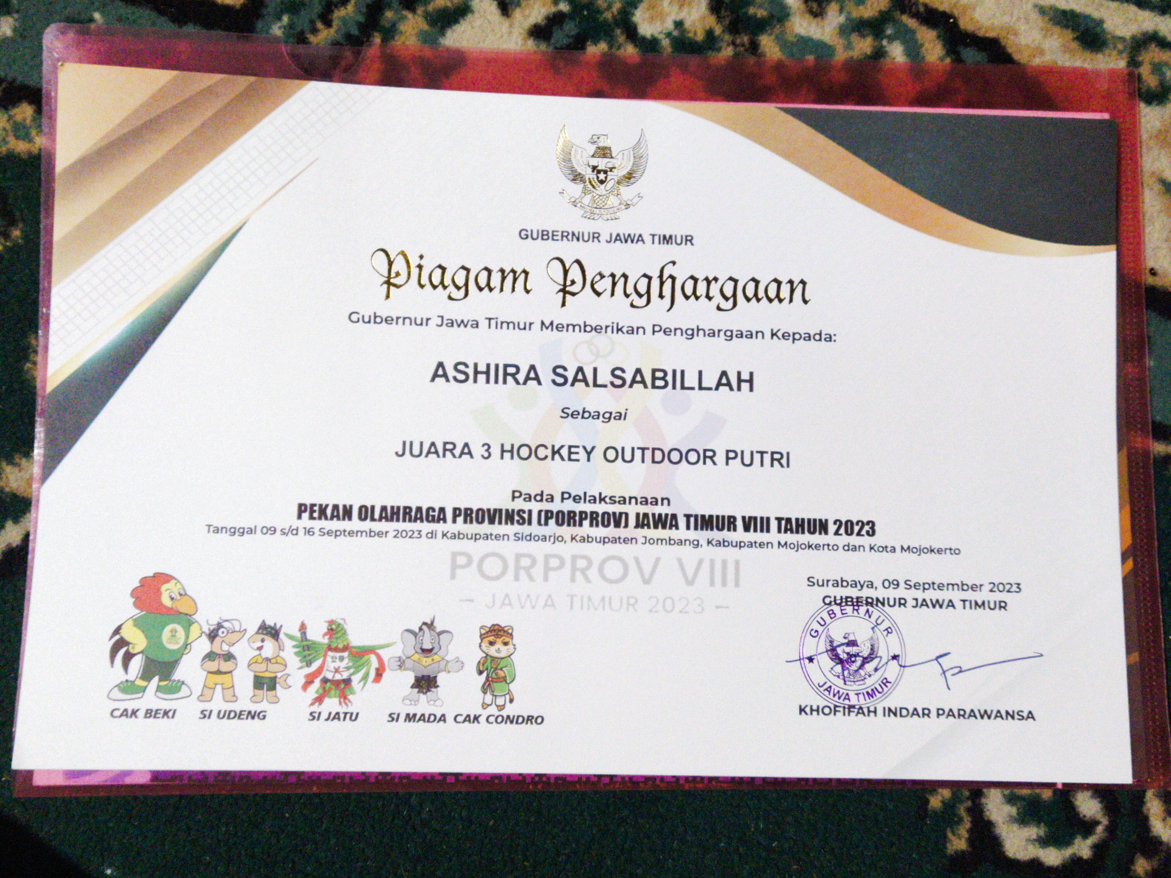 JUARA 3 HOCKEY OUTDOOR PUTRI PADA PORPROV JAWA TIMUR VIII TAHUN 2023 