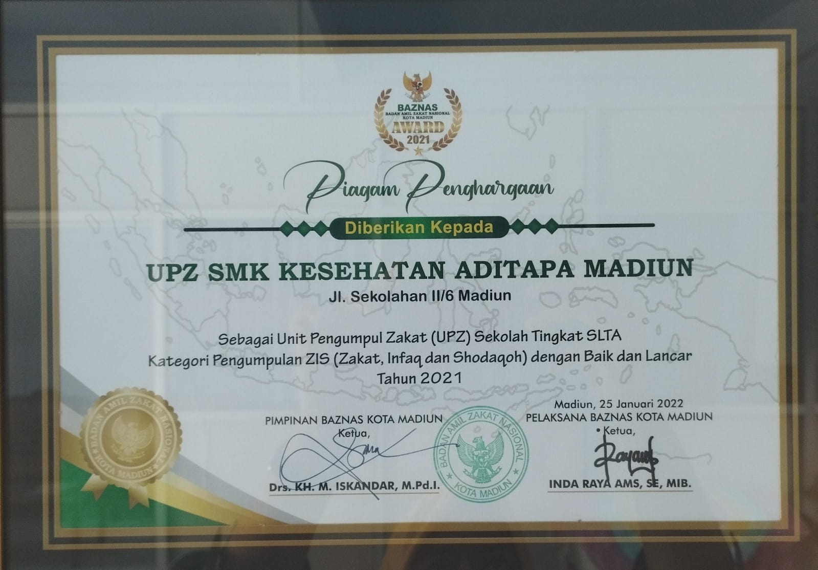 Pengumpul ZIZ (Zakat, Infaq, Shodaqoh) dengan Baik dan Lancar Tingkat SLTA