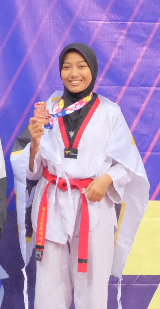 KEJURPROV TAEKWONDO JUNIOR PUTRI UNDER 46