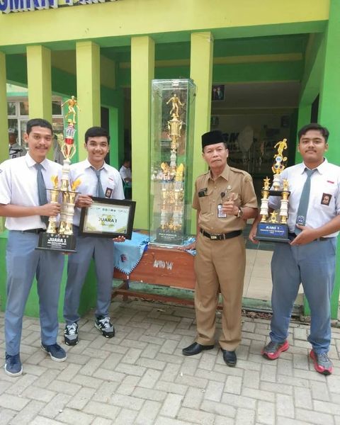 LOMBA FUTSAL SMA SMK SE KARESIDENAN MADIUN