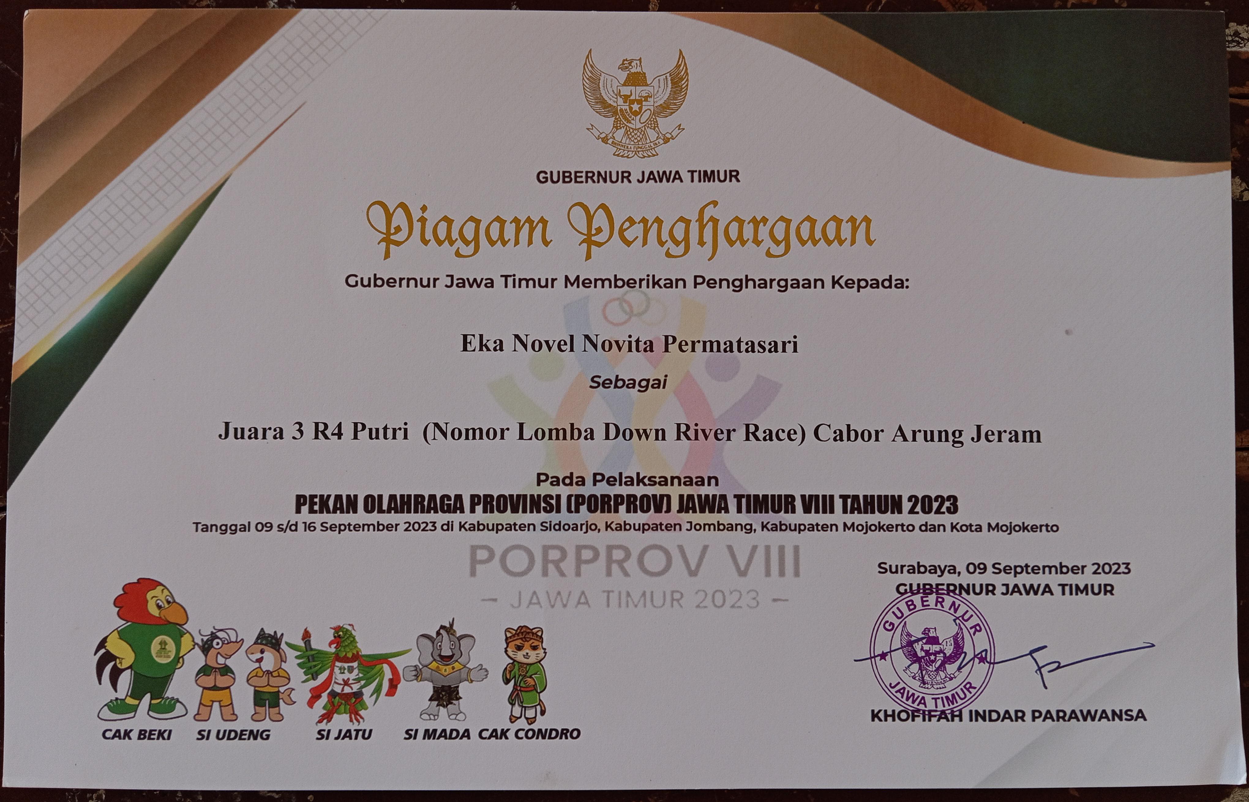 JUARA 3 R4 PUTRI CABOR ARUM JERAM 