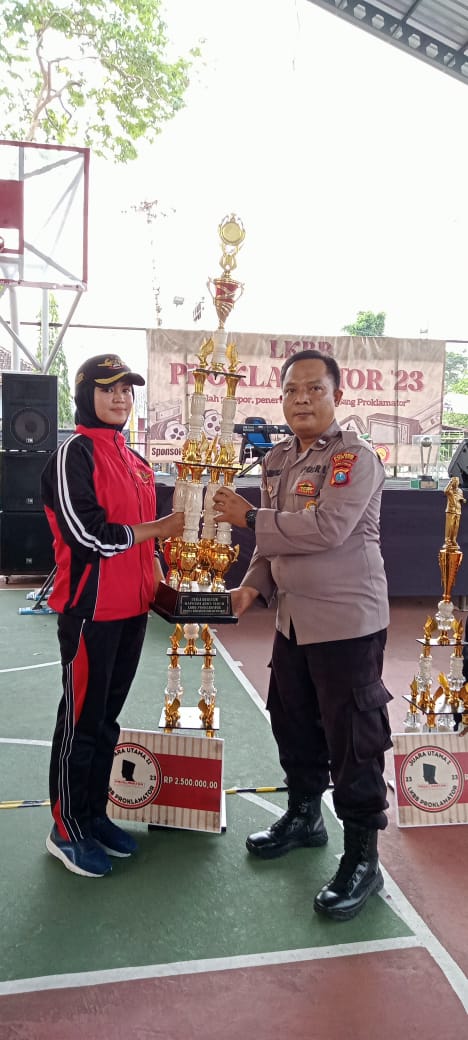 JUARA 1 KOMANDAN PLETON LKBB PROKLAMATOR