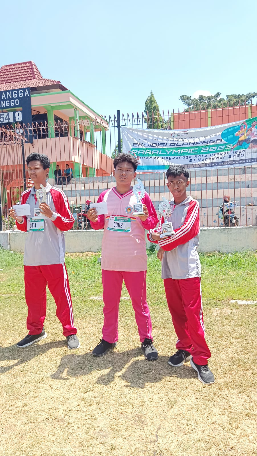 Juara 3 Lari 100 M Paralympic 2023