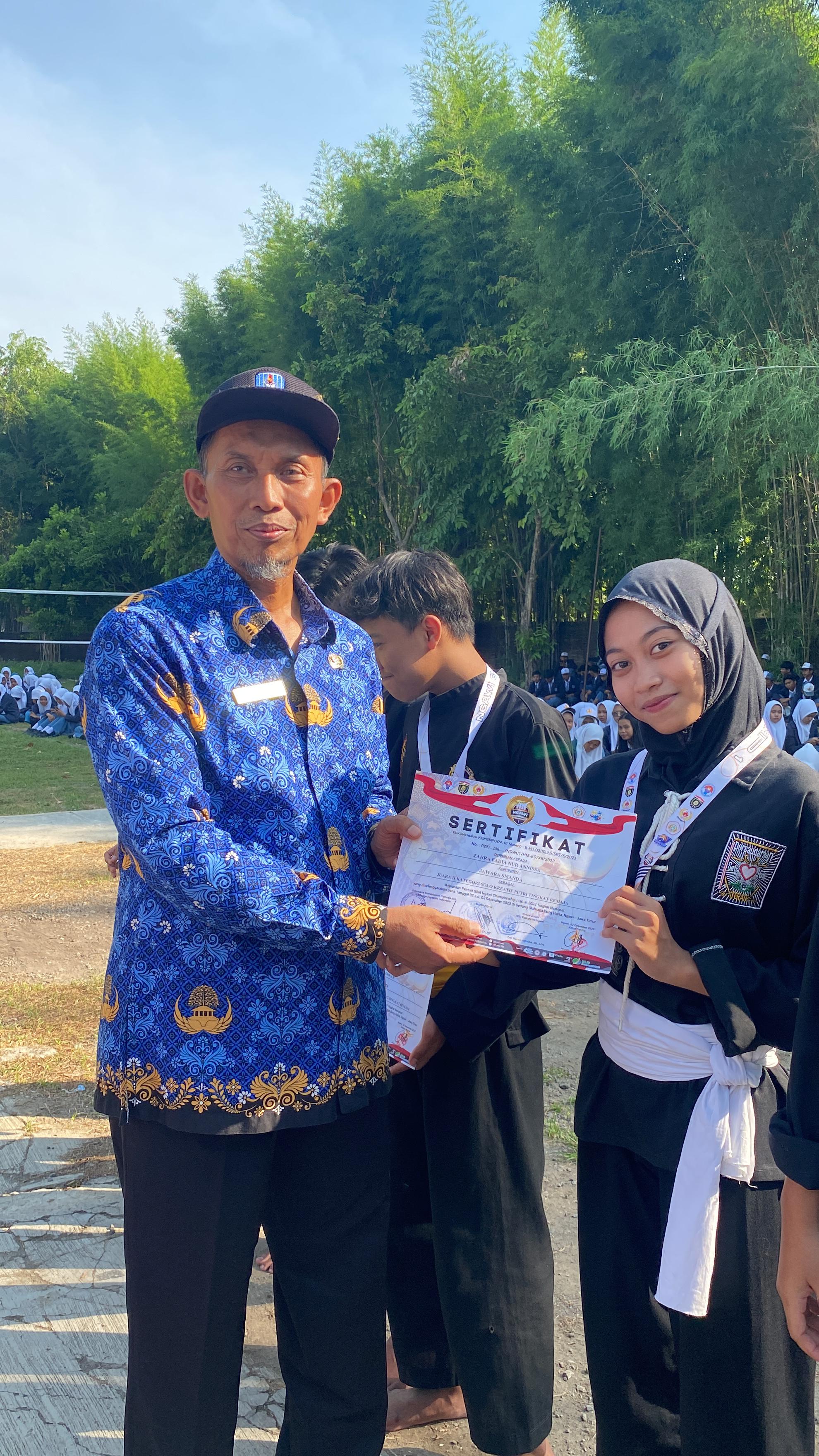 SENI SOLO KREATIF PUTRI TINGKAT REMAJA KEJUARAAN PENCAK SILAT NGAWI CHAMPIONSHIP 1