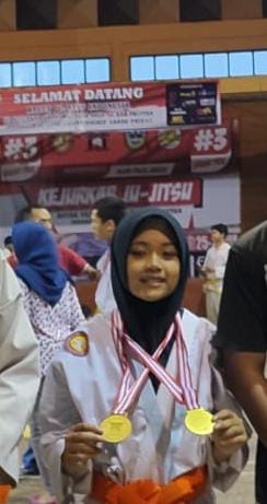 INDONESIA JIU-JITSU CHAMPIONSHIP - SENIOR FIGHTING PUTRI 43 KG