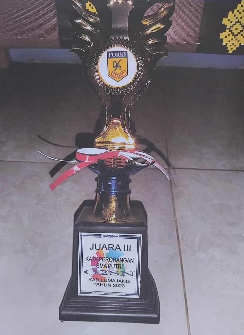 Olimpiade Olahraga Siswa Nasional (O2SN) Cabor Karate Putri Tk. SMA/MA Kab. Lumajang