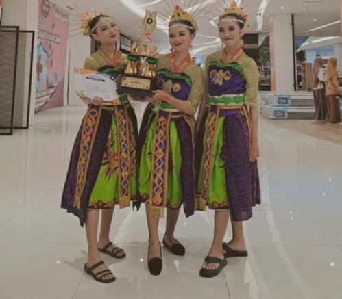 JUARA 1, LOMBA TARI REGU AJANG KOMPETISI DAN TALEN PELANGI GITA & NADA