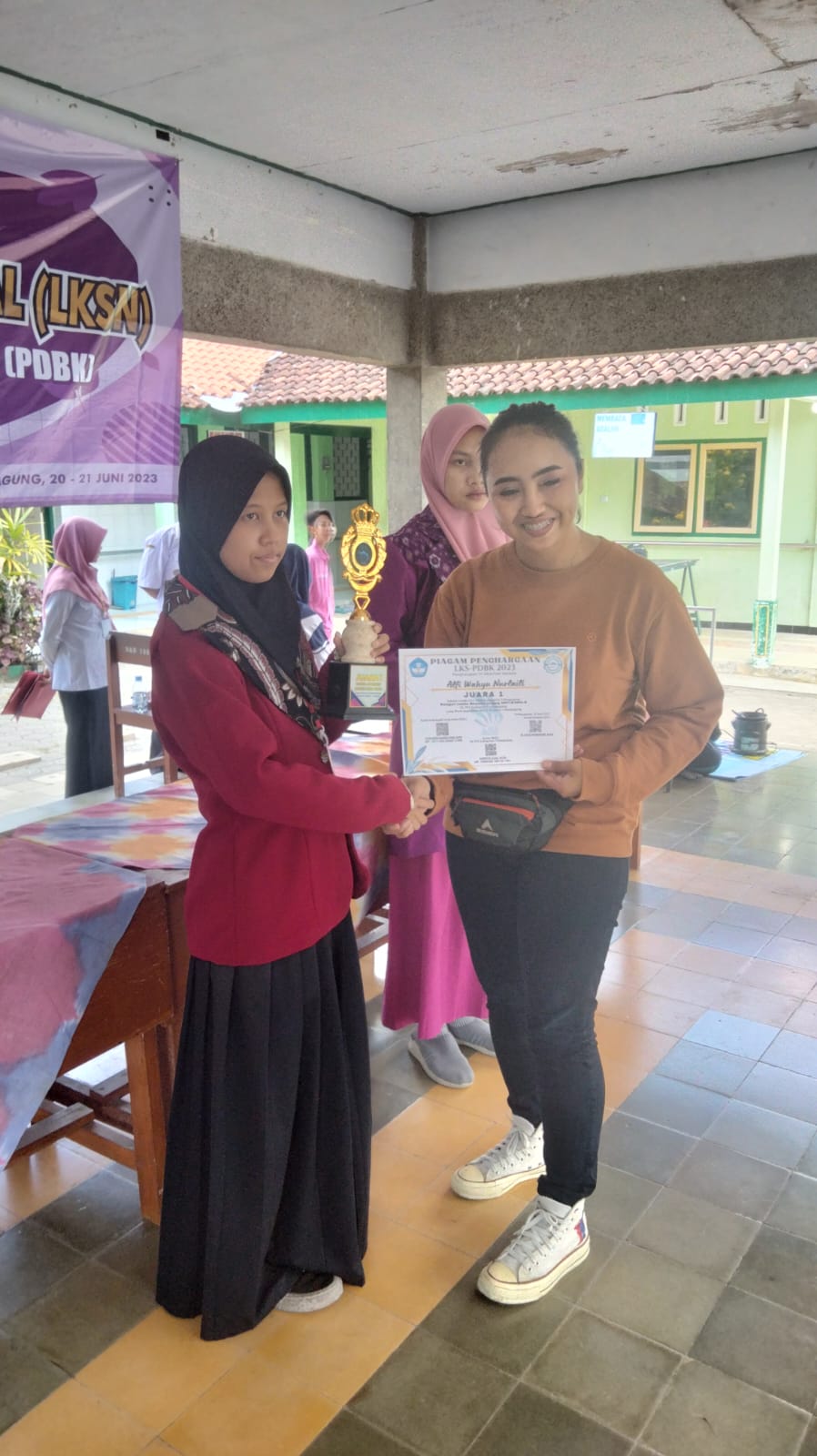 Juara 1 Lomba Menjahit SMPLB/SMALB Tingkat Kabupaten Tahun 2023