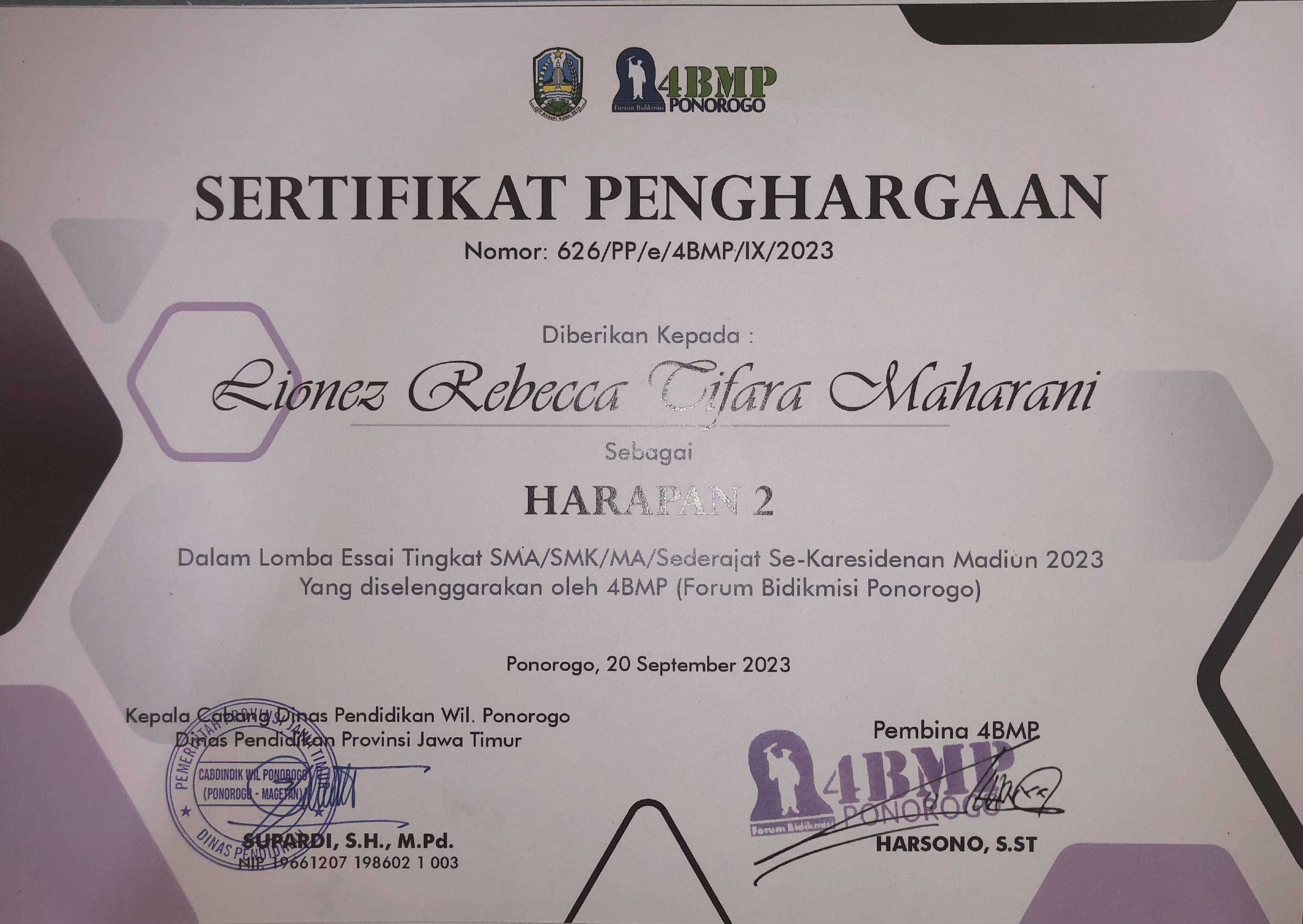 JUARA V Lomba Essai Tingkat SMA/SMK/MA/Sederajat Se-Karisidenan Madiun 2023 Yang Diselenggarakan Oleh 4BMP (Forum Bidikmisi Ponorogo)