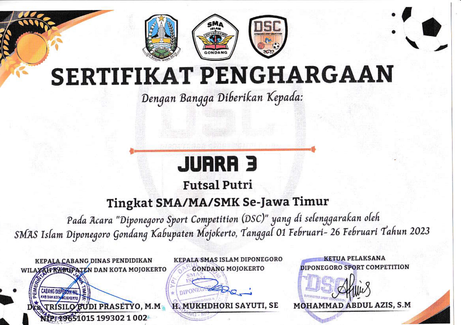 JUARA 3 FUTSAL PUTRI DIPONEGORO SPORT COMPETITION