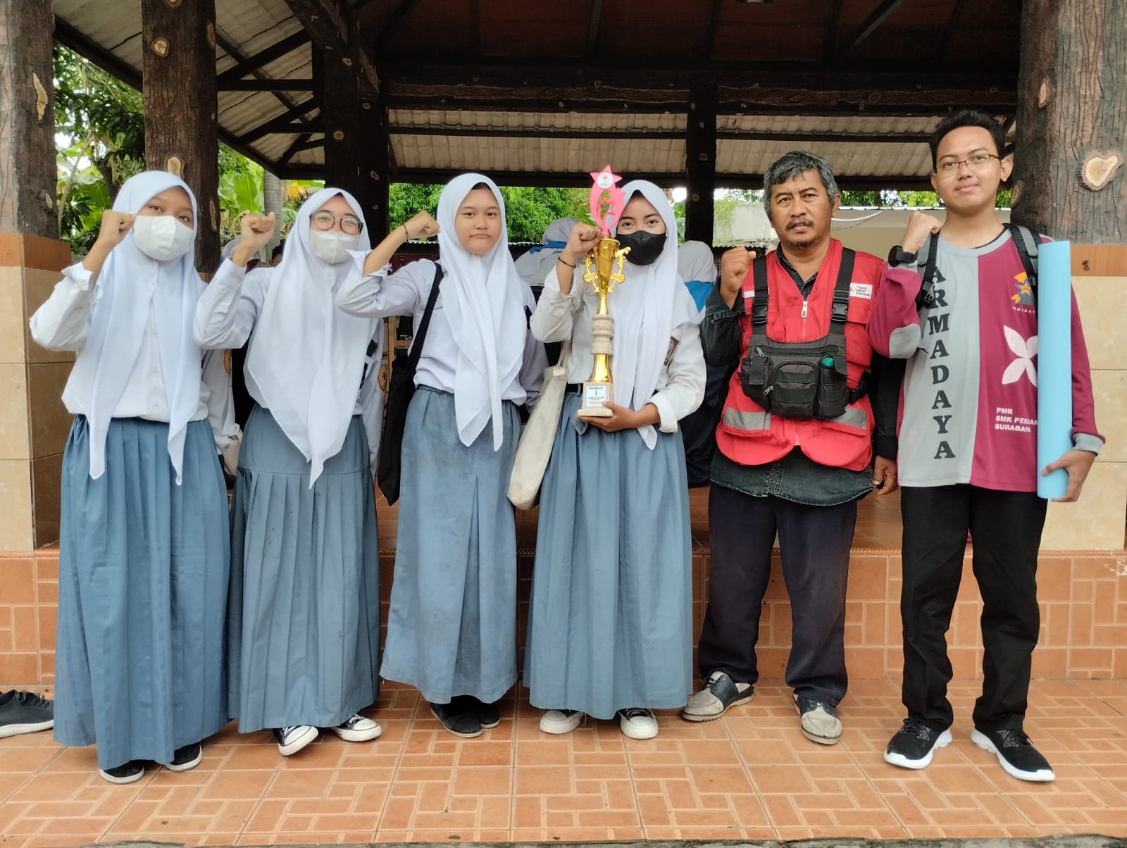 Latihan Gabungan Palang Merah Remaja Kota Surabaya (Pembinaan PMR TINGKAT WIRA)