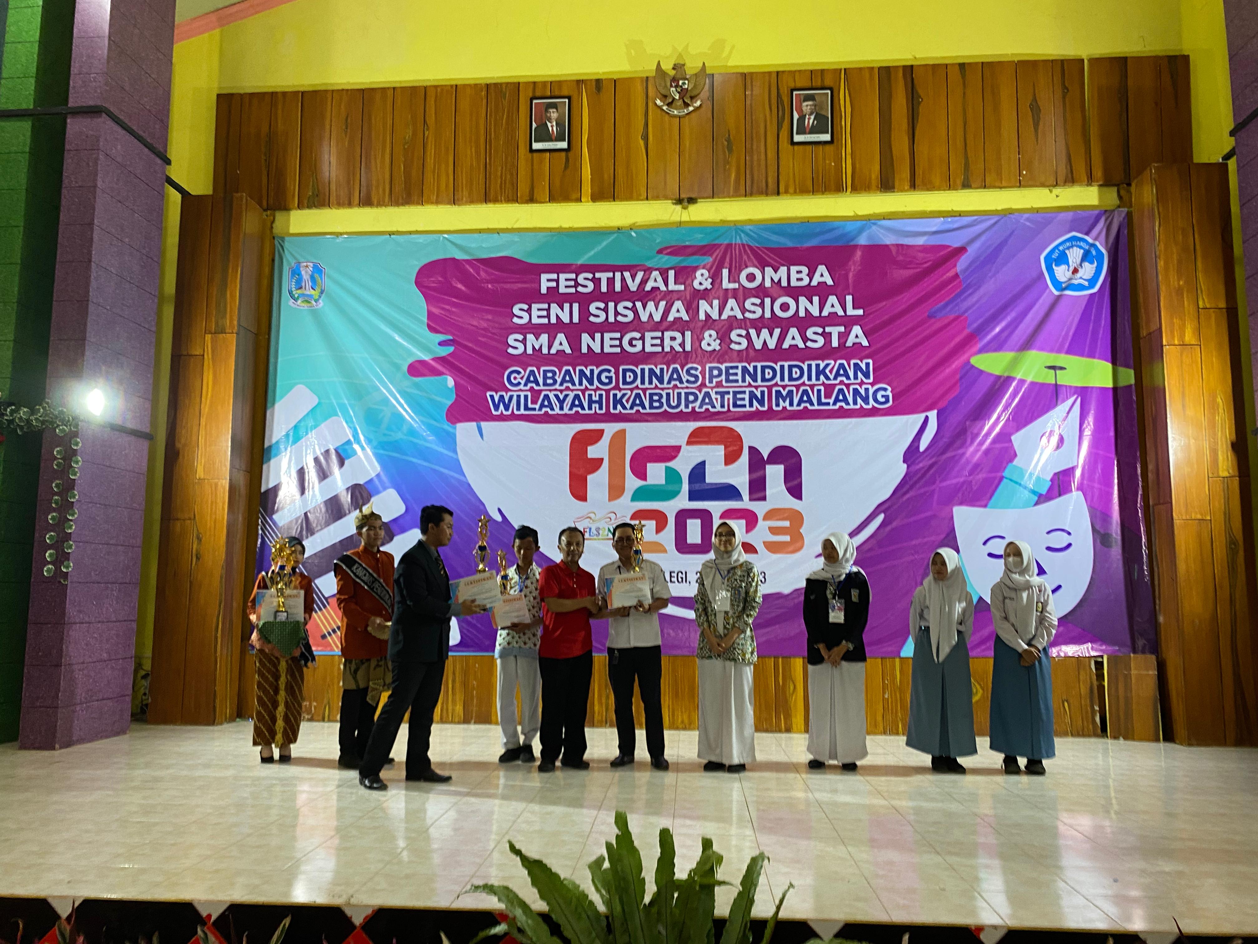 FESTIVAL DAN LOMBA SENI SISWA NASIONAL