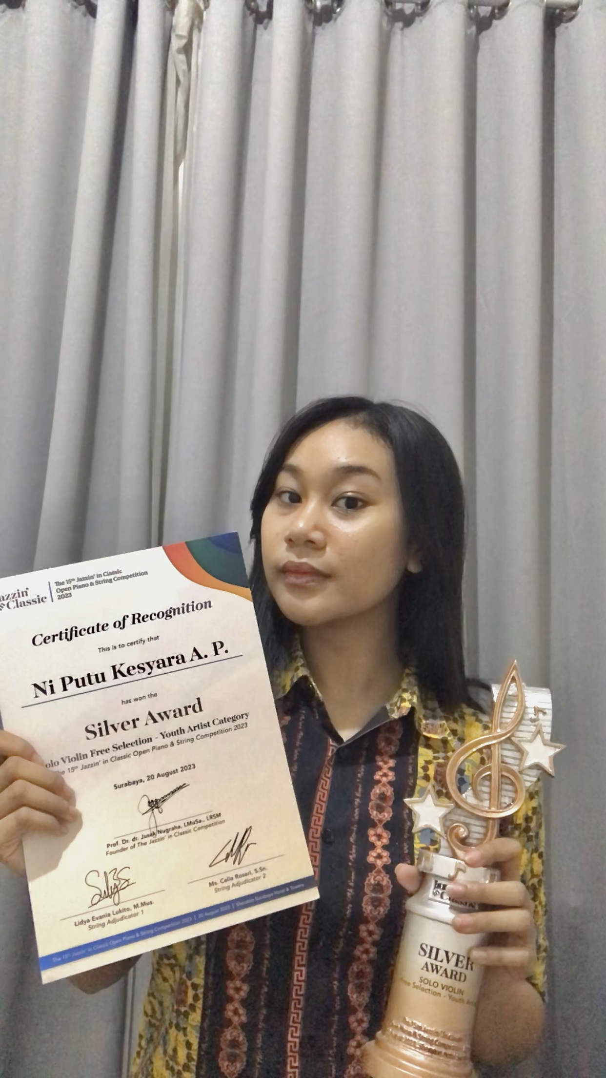 Silver Award Soli Violin Youth Artist Category on the 15th Jazzin\' in Classic Open Piano and String Competition 2023