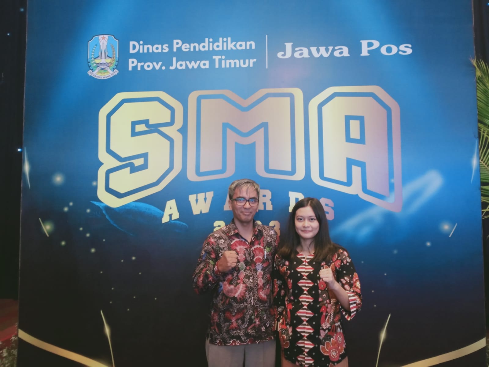 JUARA 1 RENANG PUTRI SMA AWARD