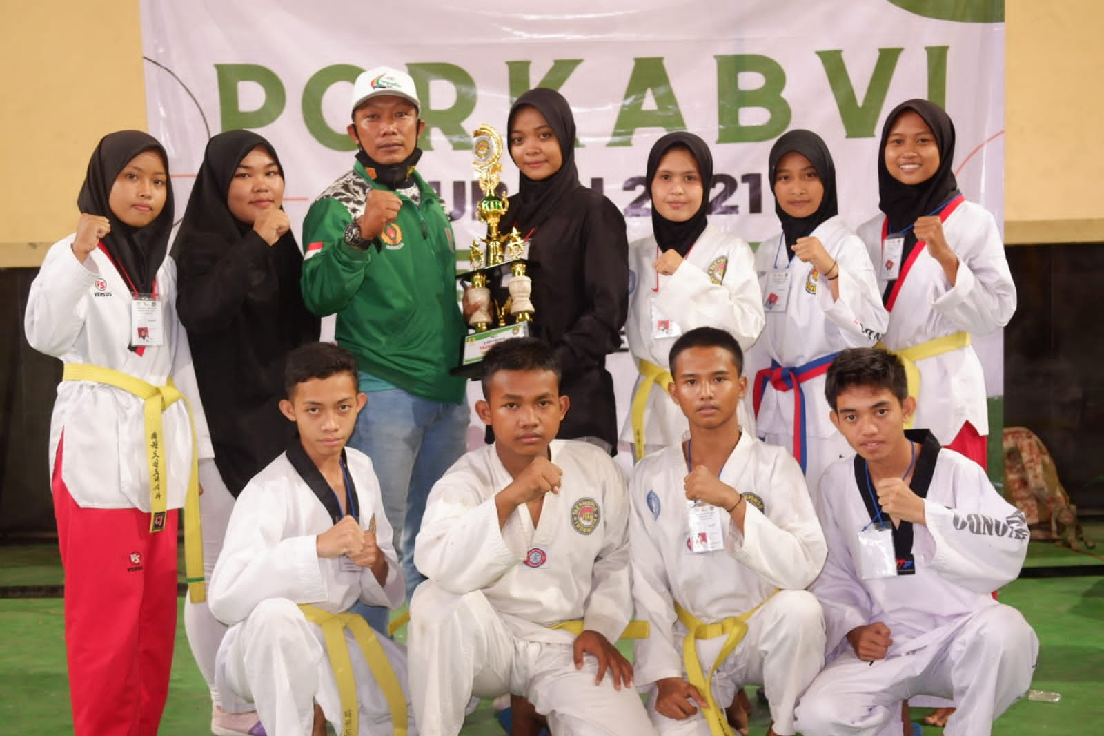 JUARA UMUM 2 KEJUARAAN TAE KWONDO PORKAB VI 2021