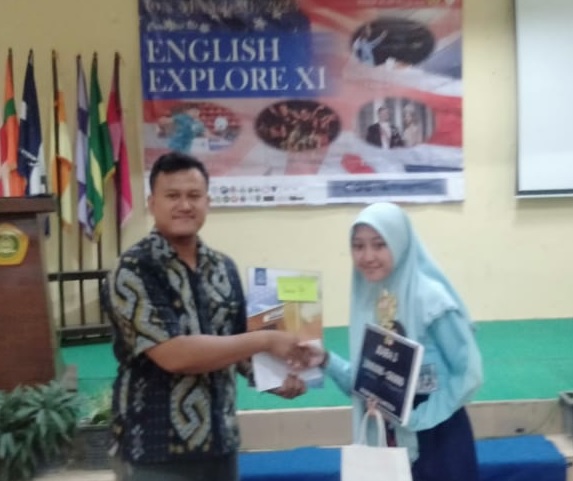 English speech  contest yang diadakan oleh STKIP Bangkalan