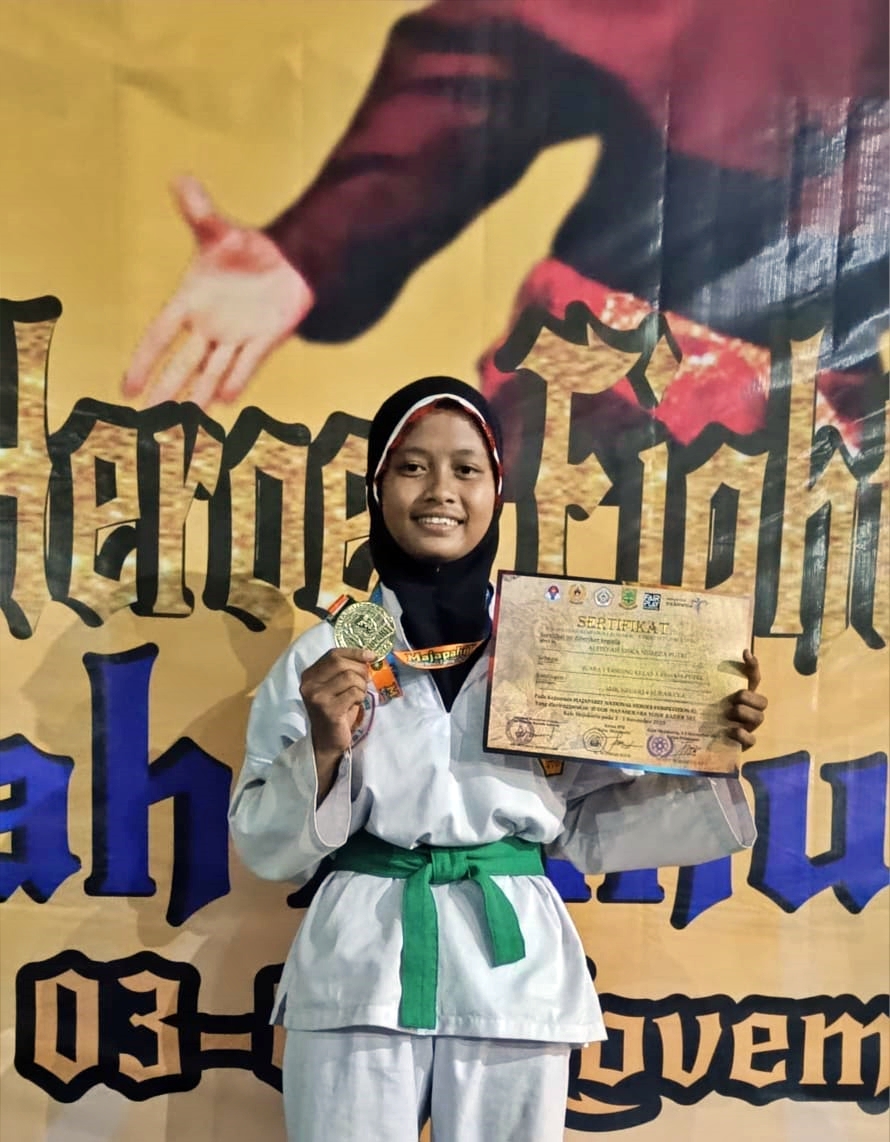 PENCAK SILAT (Tanding Kelas A Remaja Putri)