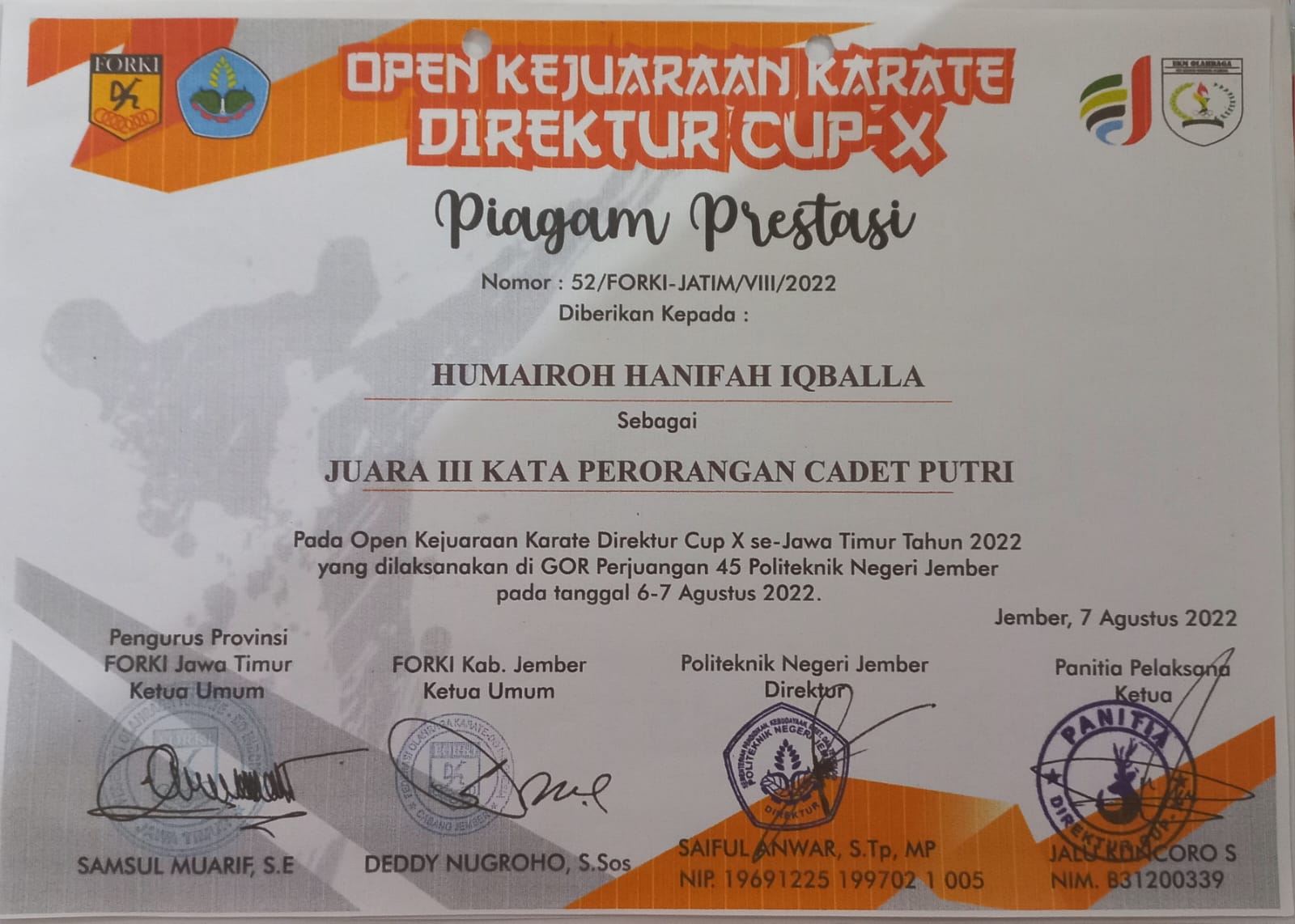 Kata Perorangan Cadet Putri pada Open Kejuaraan Karate Direktur Cup X Se-Jawa Timur