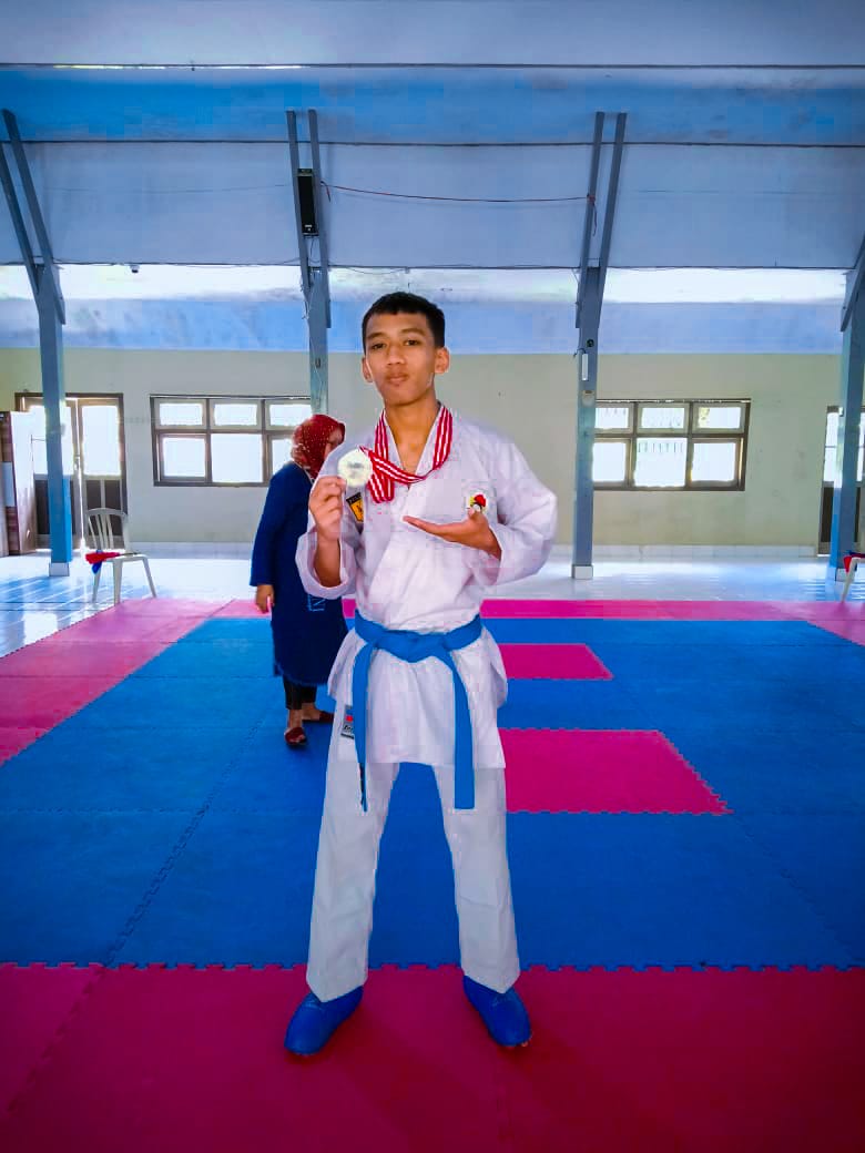 JUARA 2 KARATE O2SN 