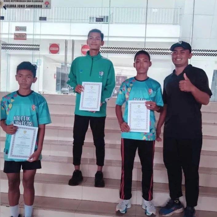 Atletik dalam gresik open 2023 SMA SMK se Jawa Timur lari 800m