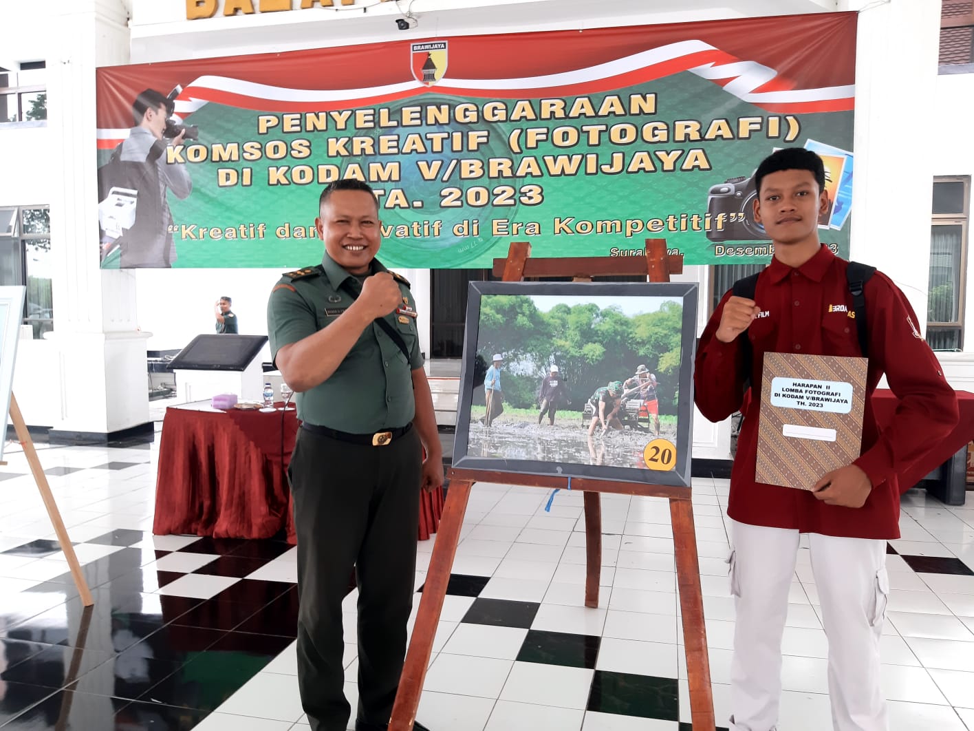 Penyelenggaraan KOMSOS Kreatif (Fotografi) di Kodam V/Brawijaya