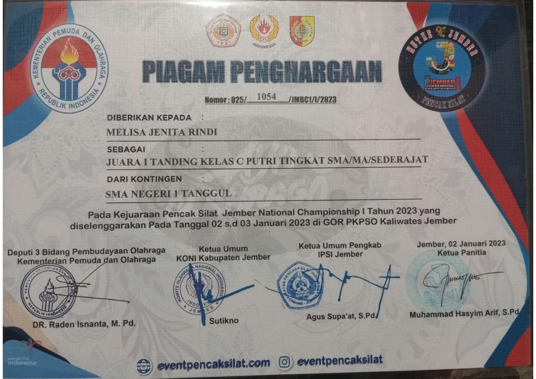 Kejuaran Pencak Silat Jember National Championship I Kelas C Putri Tingkat SMA