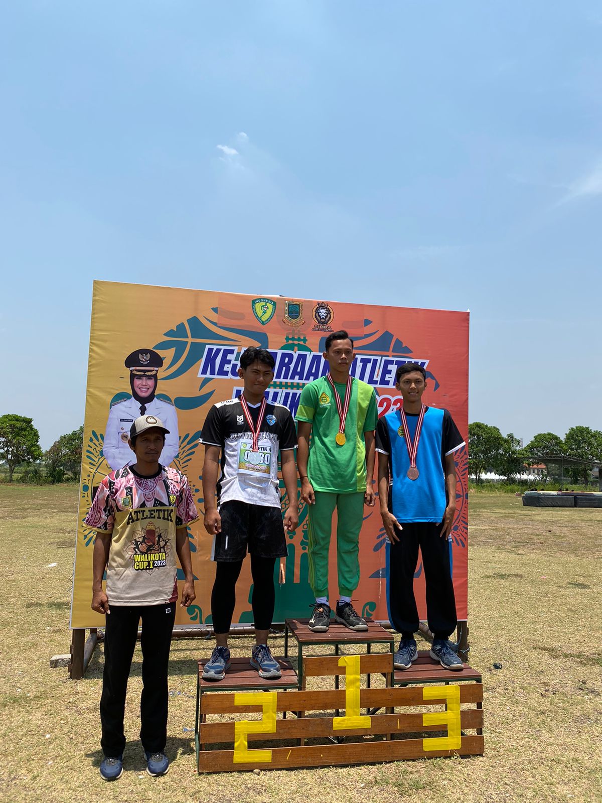 lomba atletik dlm rangka piala walikota  LOMPAT TINGGI