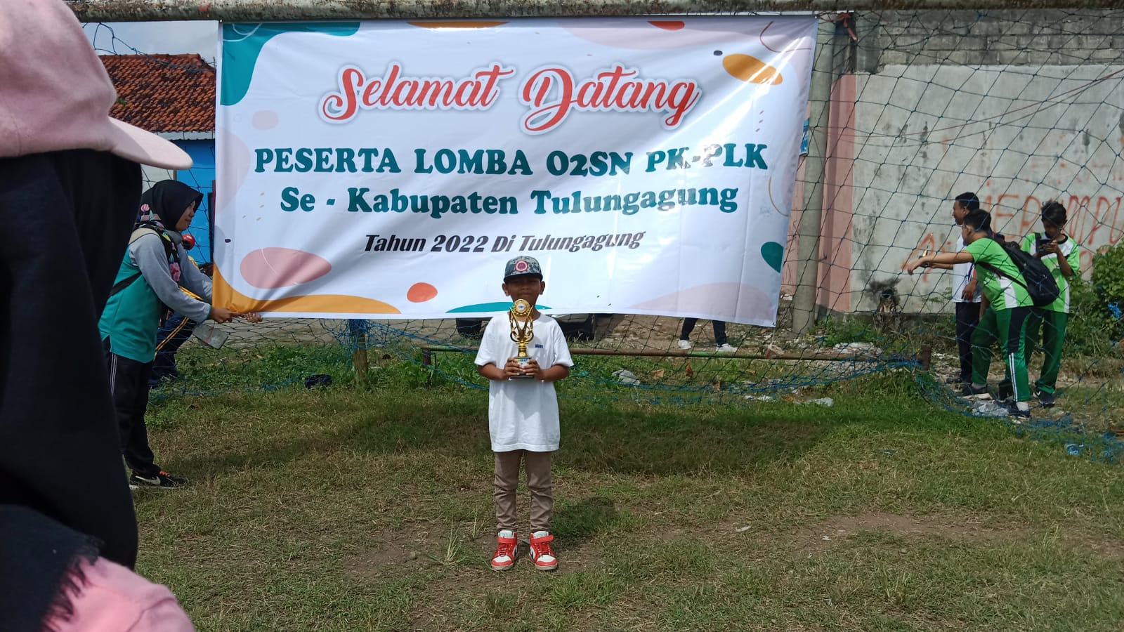 JUARA 2 LOMBA TOLAK PELURU PUTRA