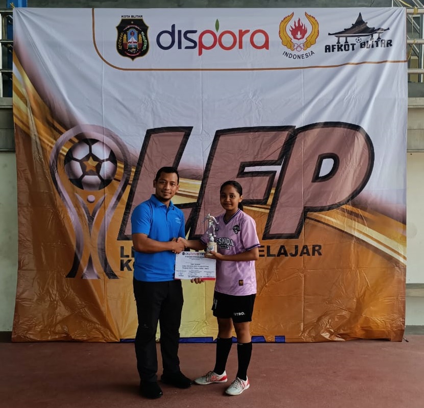 JUARA 1 TOP SKOR - FUN FUTSAL LEAGUE WOMEN KOTA BLITAR