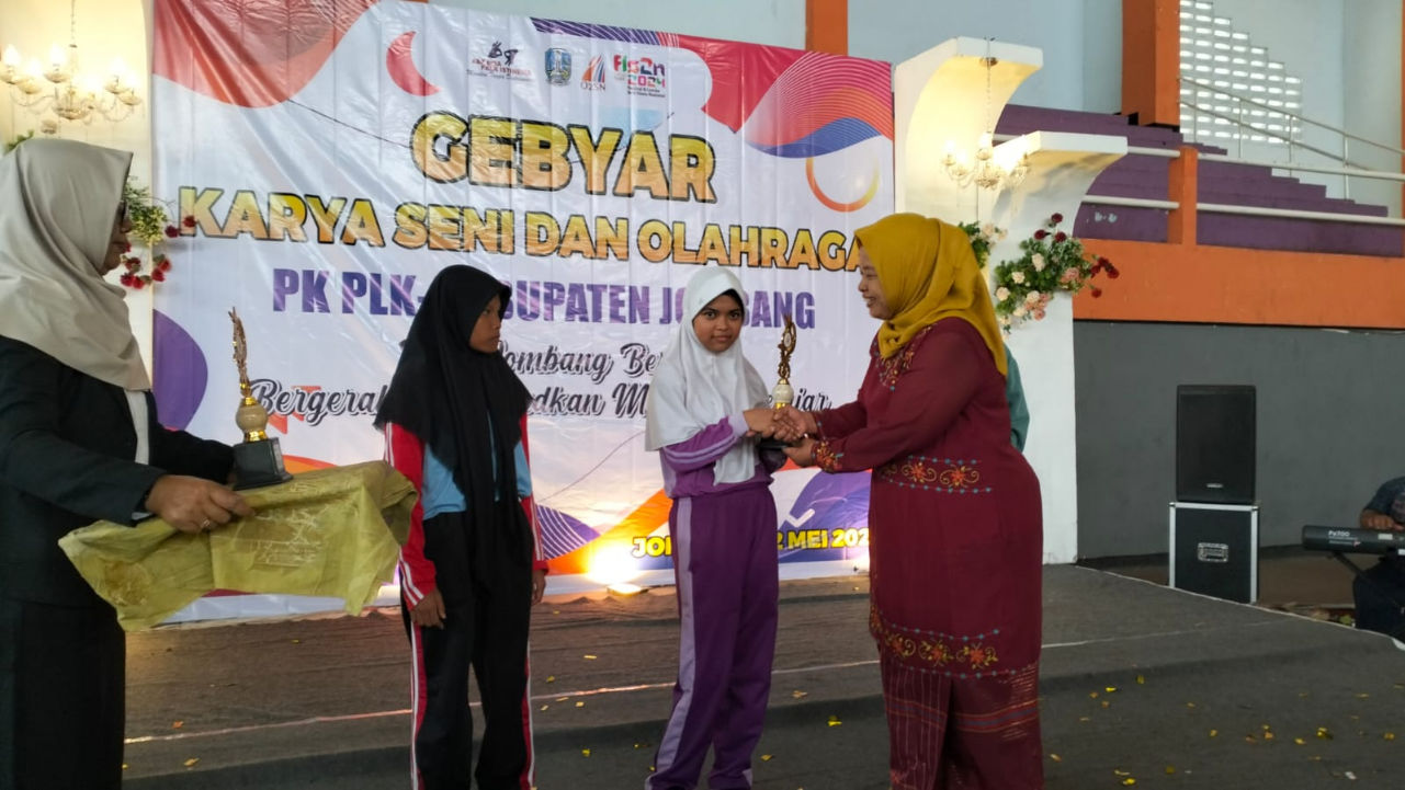 O2SN CABANG LOMBA LOMPAT JAUH PUTRI