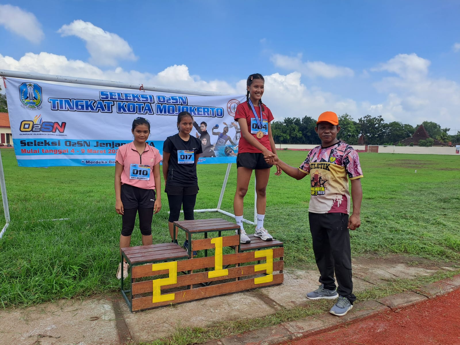 O2SN (CABANG OLAHRAGA ATLETIK PUTRI )