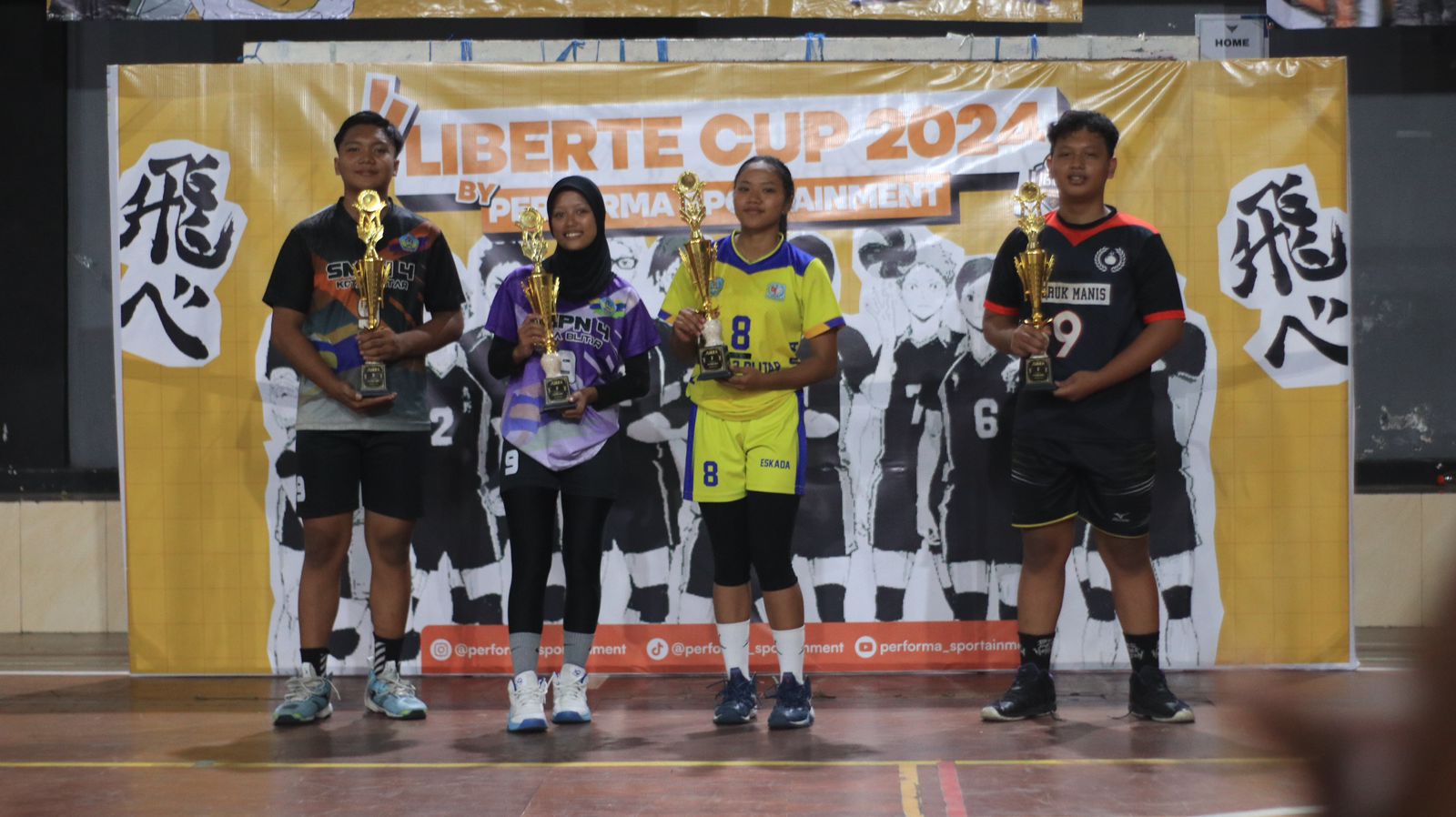 JUARA 2 BOLA VOLI PUTRI DALAM LIBERTE CUP VOLLEYBALL