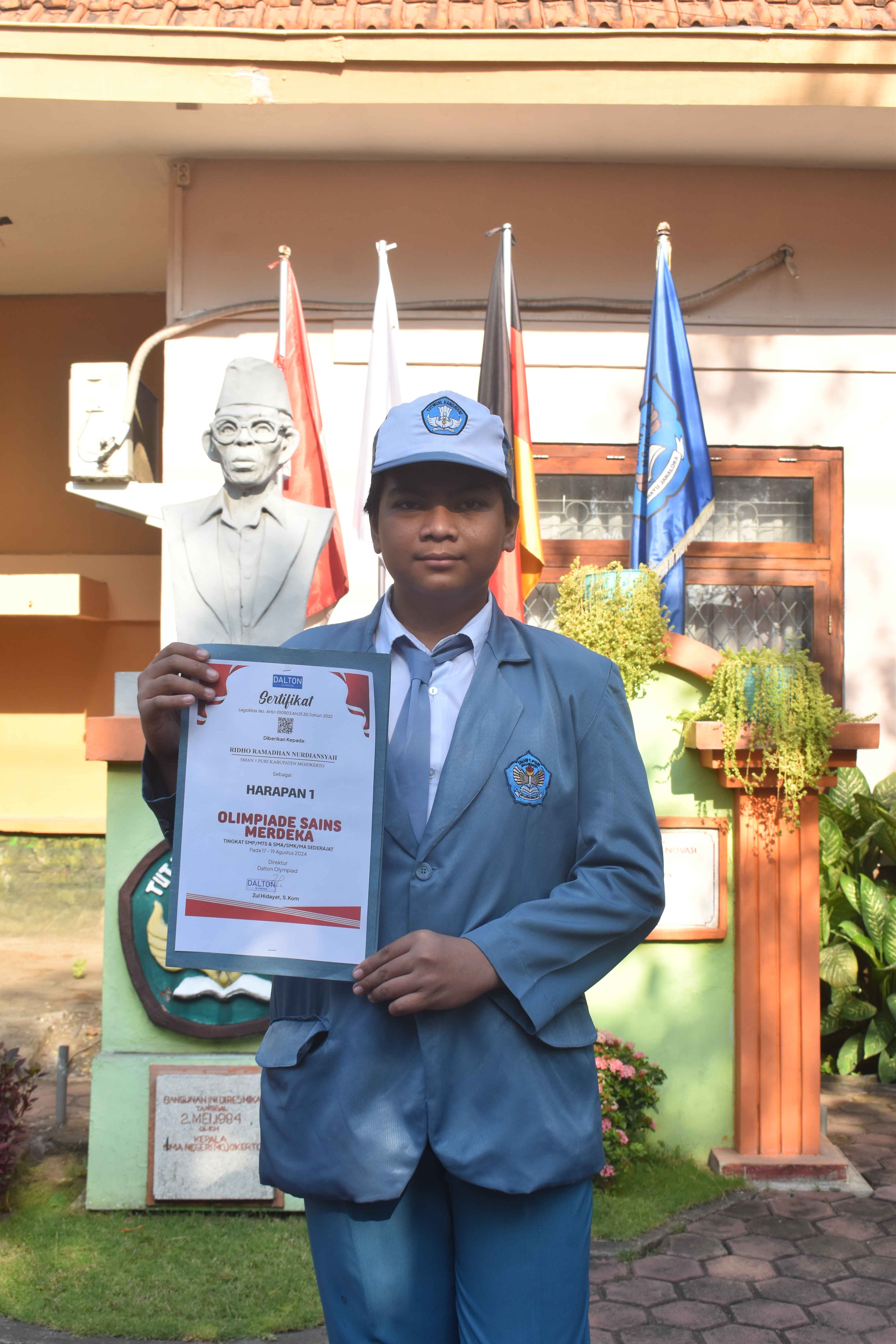 Juara Harapan 1 Olimpiade Sains Merdeka