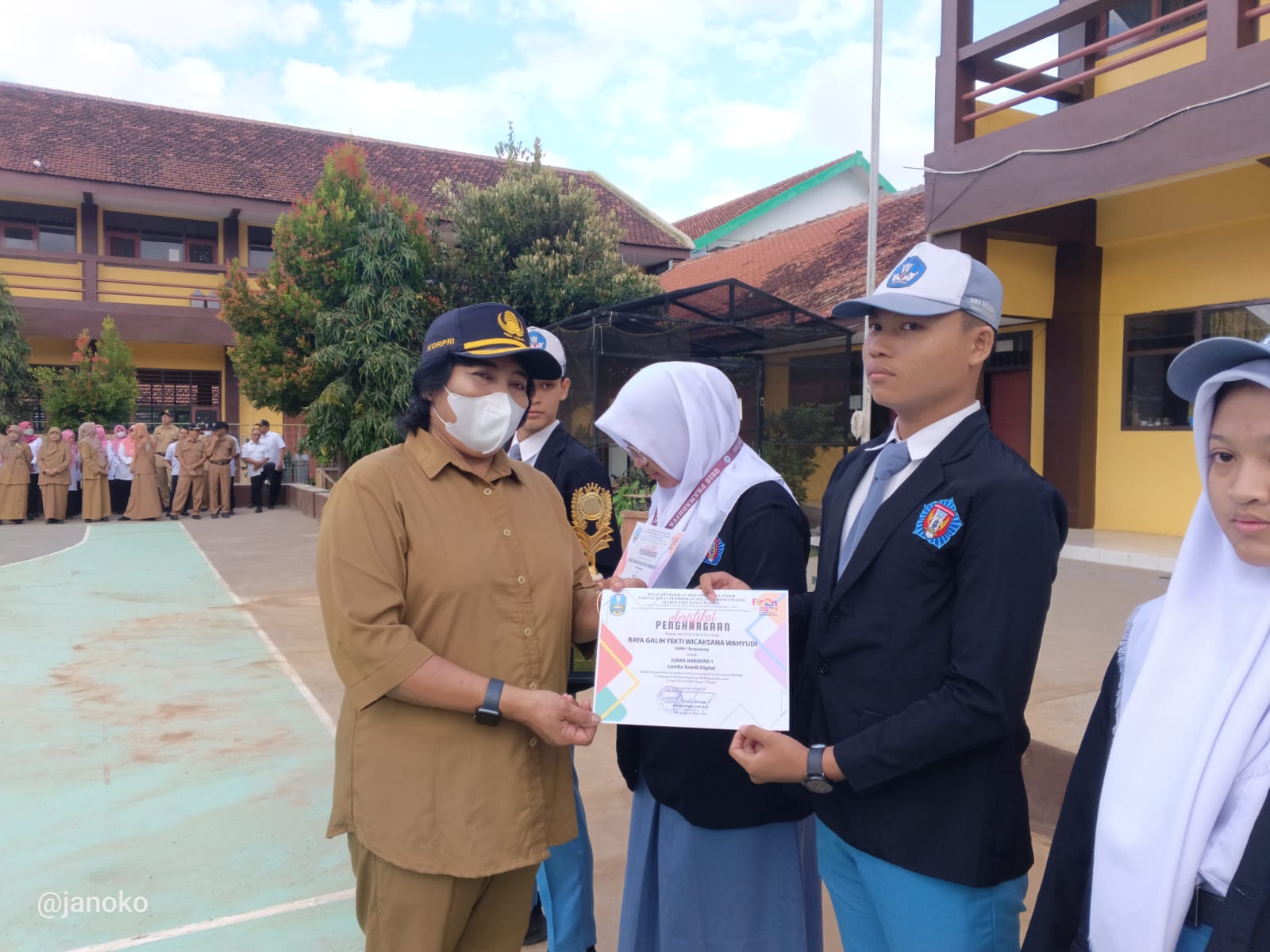 OLIMPIADE SENI SISWA NASIONAL