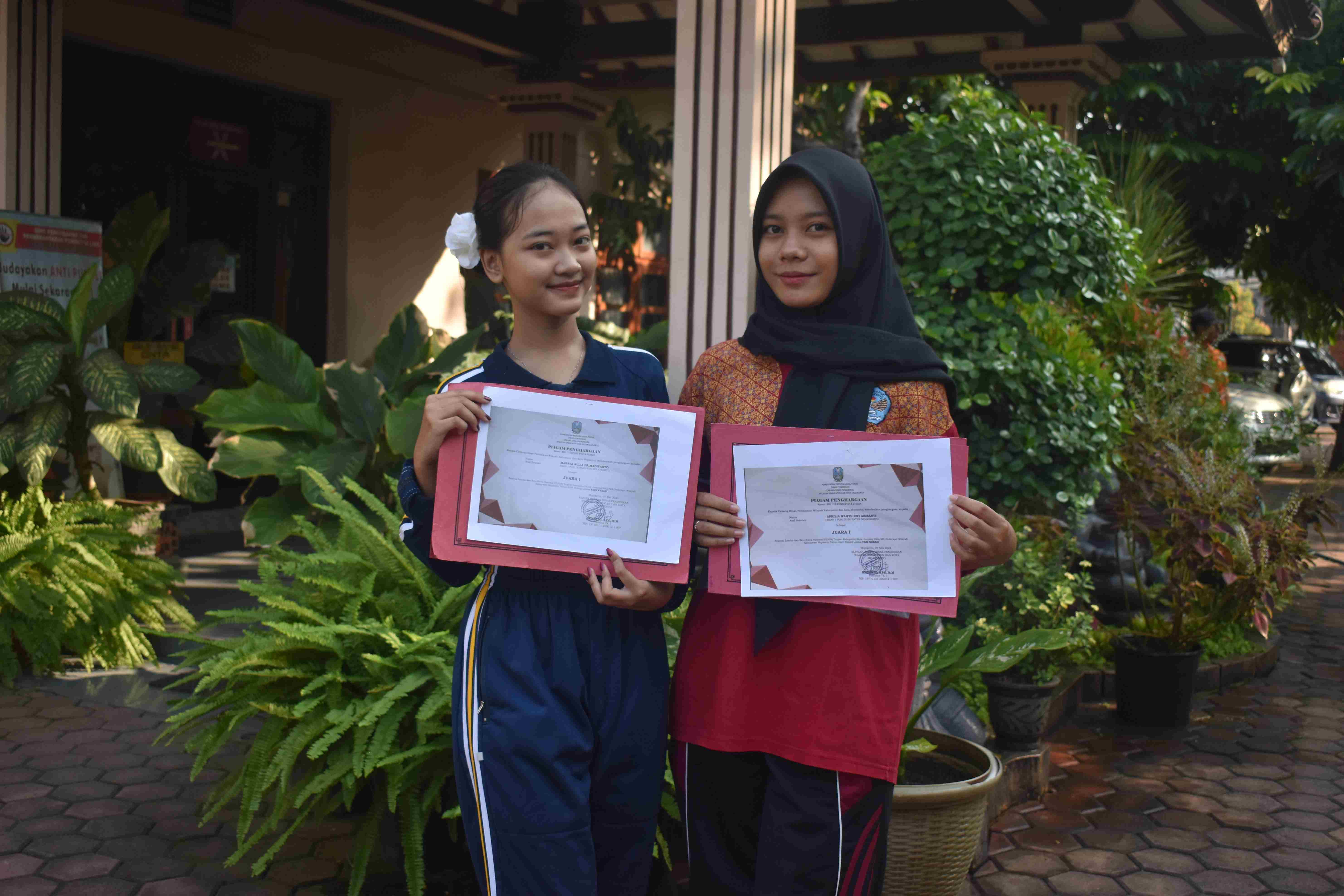 Juara 1 FLS2N cabang Lomba Tari Kreasi