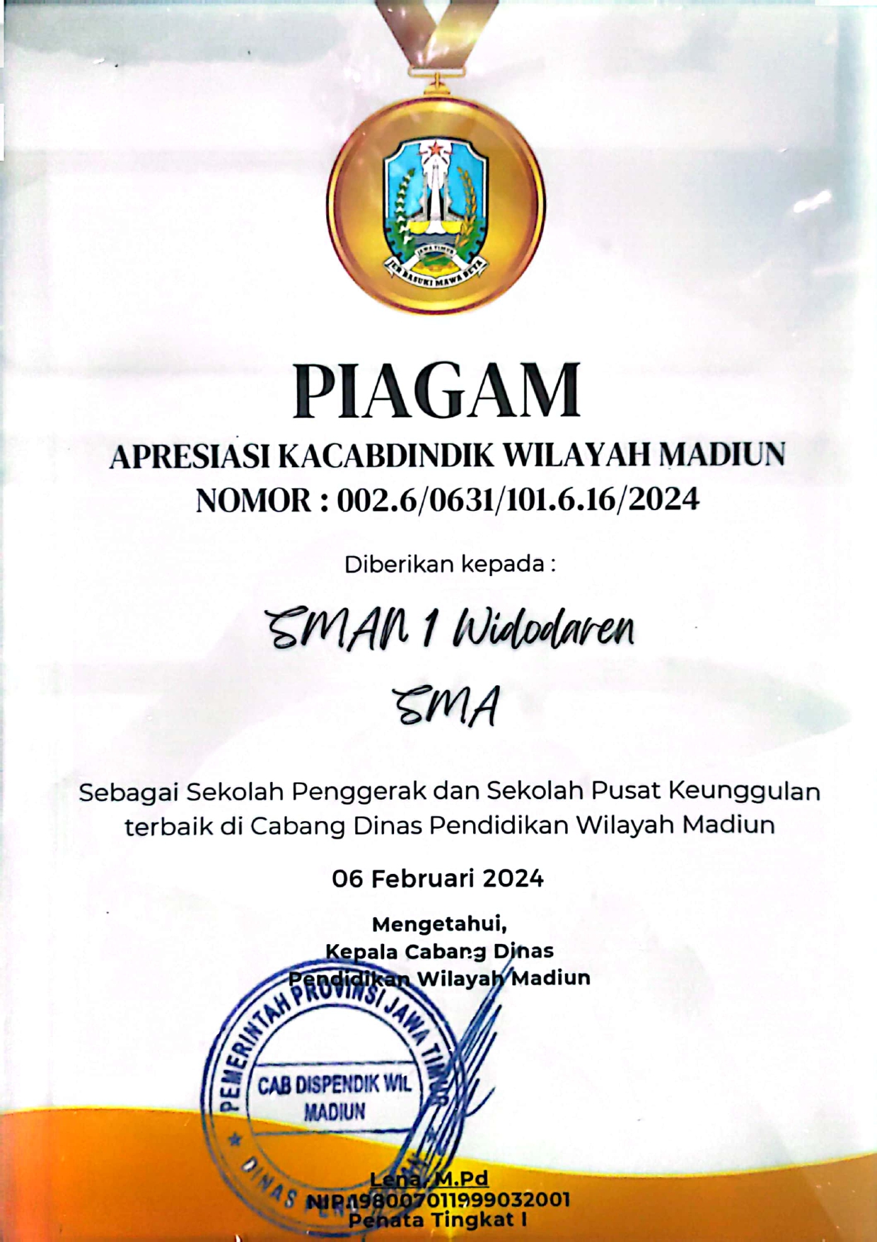 SEKOLAH PENGGERAK DAN SEKOLAH PUSAT KEUNGGULAN TERBAIK CABANG DINAS PENDIDIKAN WILAYAH MADIUN