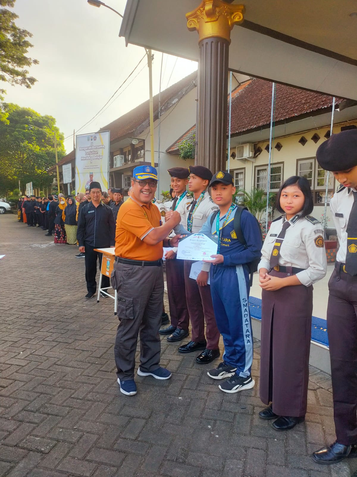 JUARA 1 KYOURUGI JUNIOR UNDER 56 KG KEJUARAAN TAEKWONDO INDONESIA MEMPEREBUTKAN PIALA PANGKOSRAD