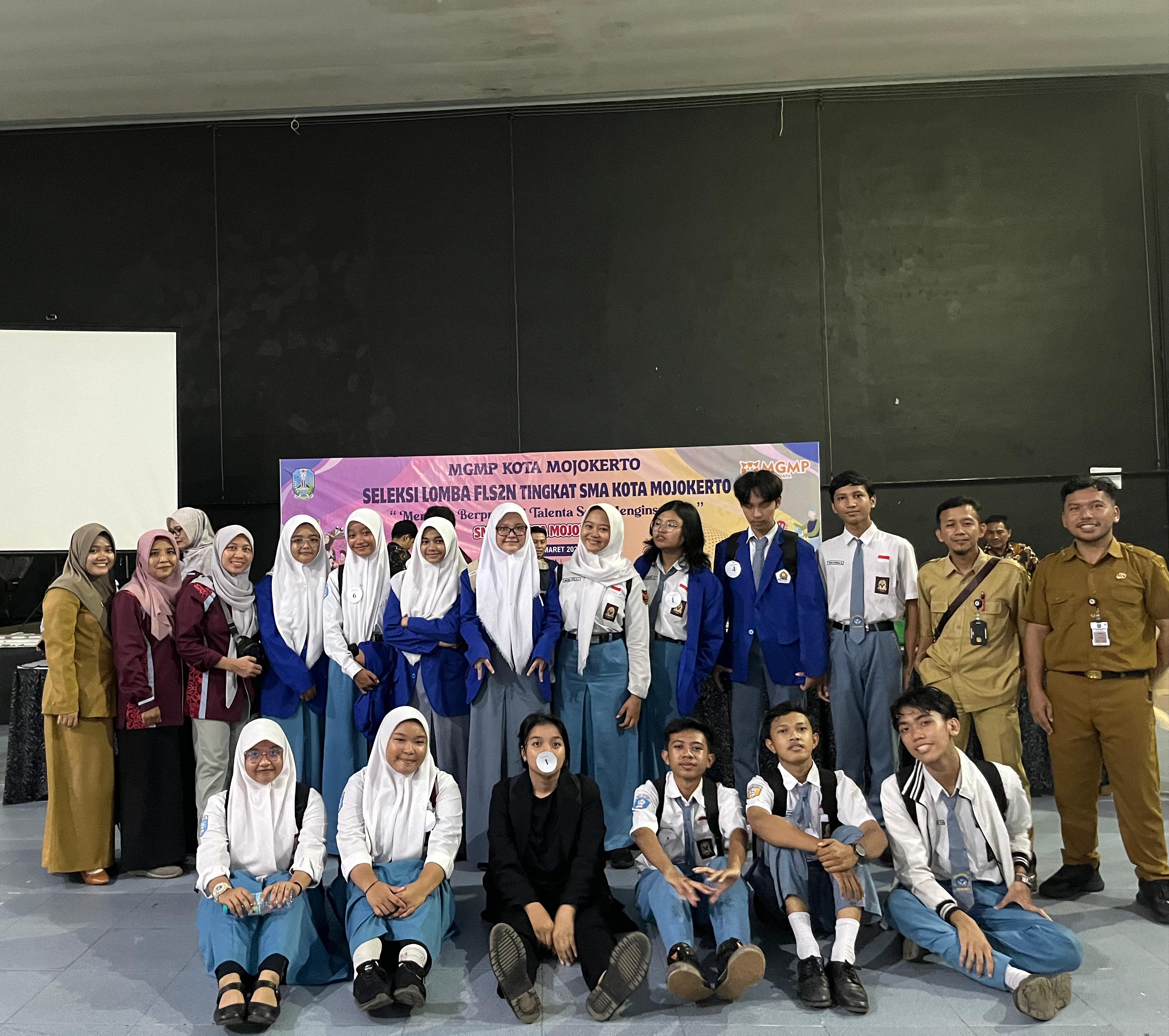 FESTIVAL LOMBA SENI SISWA NASIONALÂ (FLS2N) TINGKAT KOTA MOJOKERTO JENJANG SMA/MA TAHUN 2024 CABANG MENULIS CERITA PENDEK