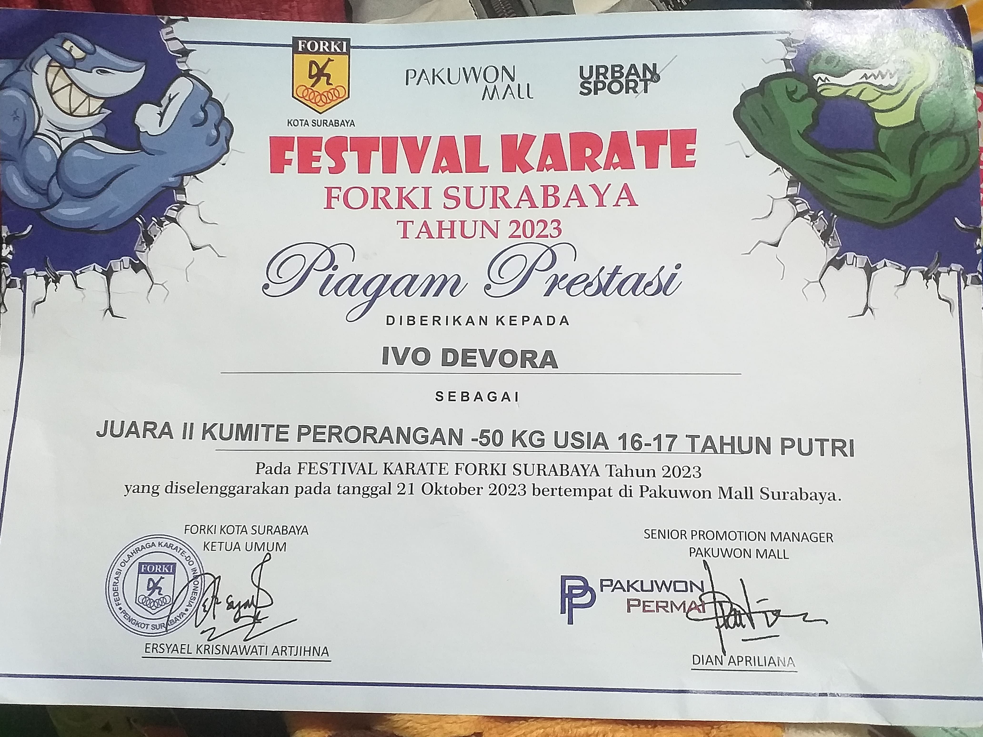 JUARA II KUMITE PERORANGAN -50 KG USIA 16-17 TAHUN PUTRI