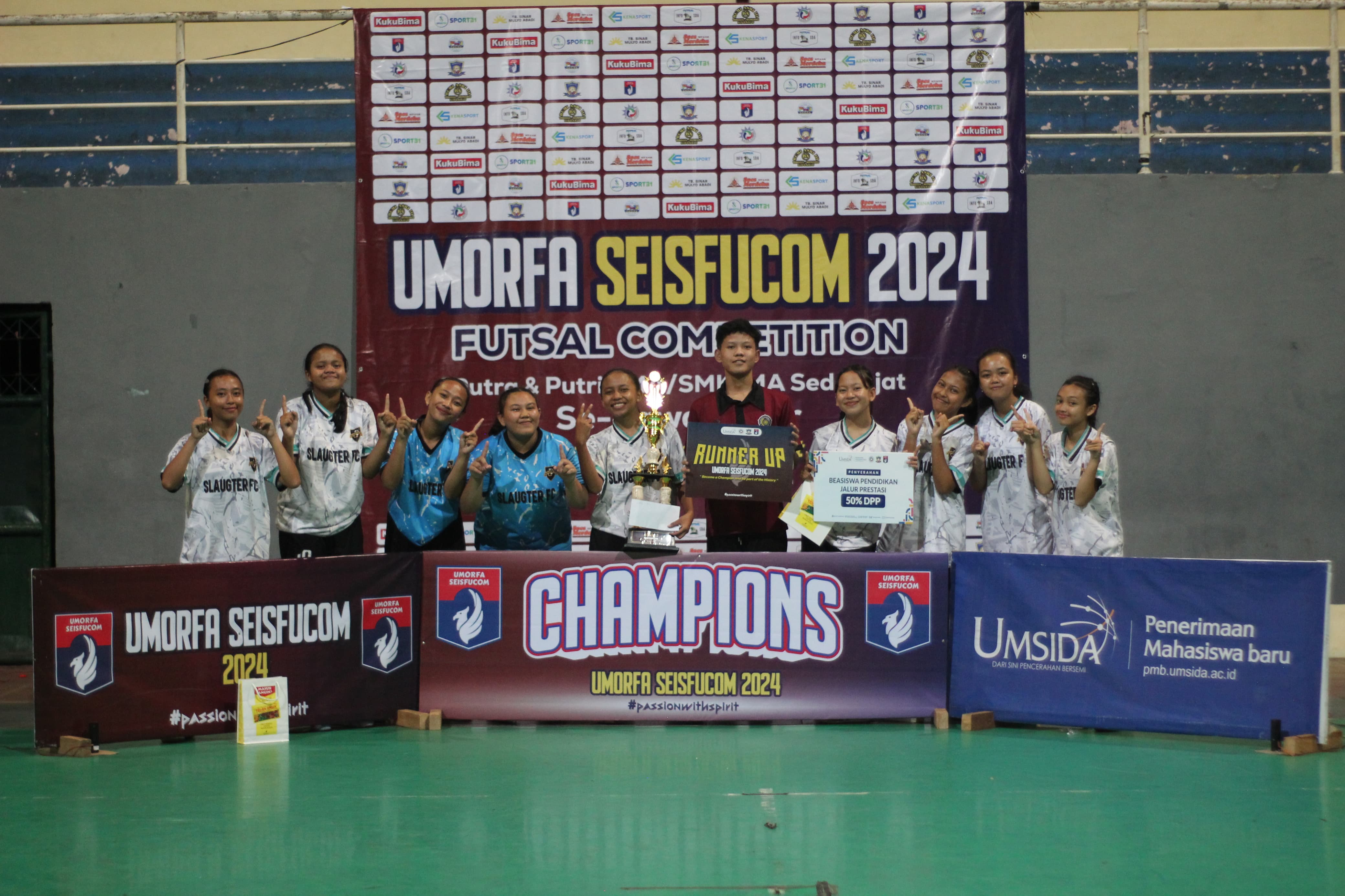 Juara 2 Futsal Putra Tingkat SMA/SMK/MA Sejawa Timur pada acara  UMORFA SEISFUCOM 2024