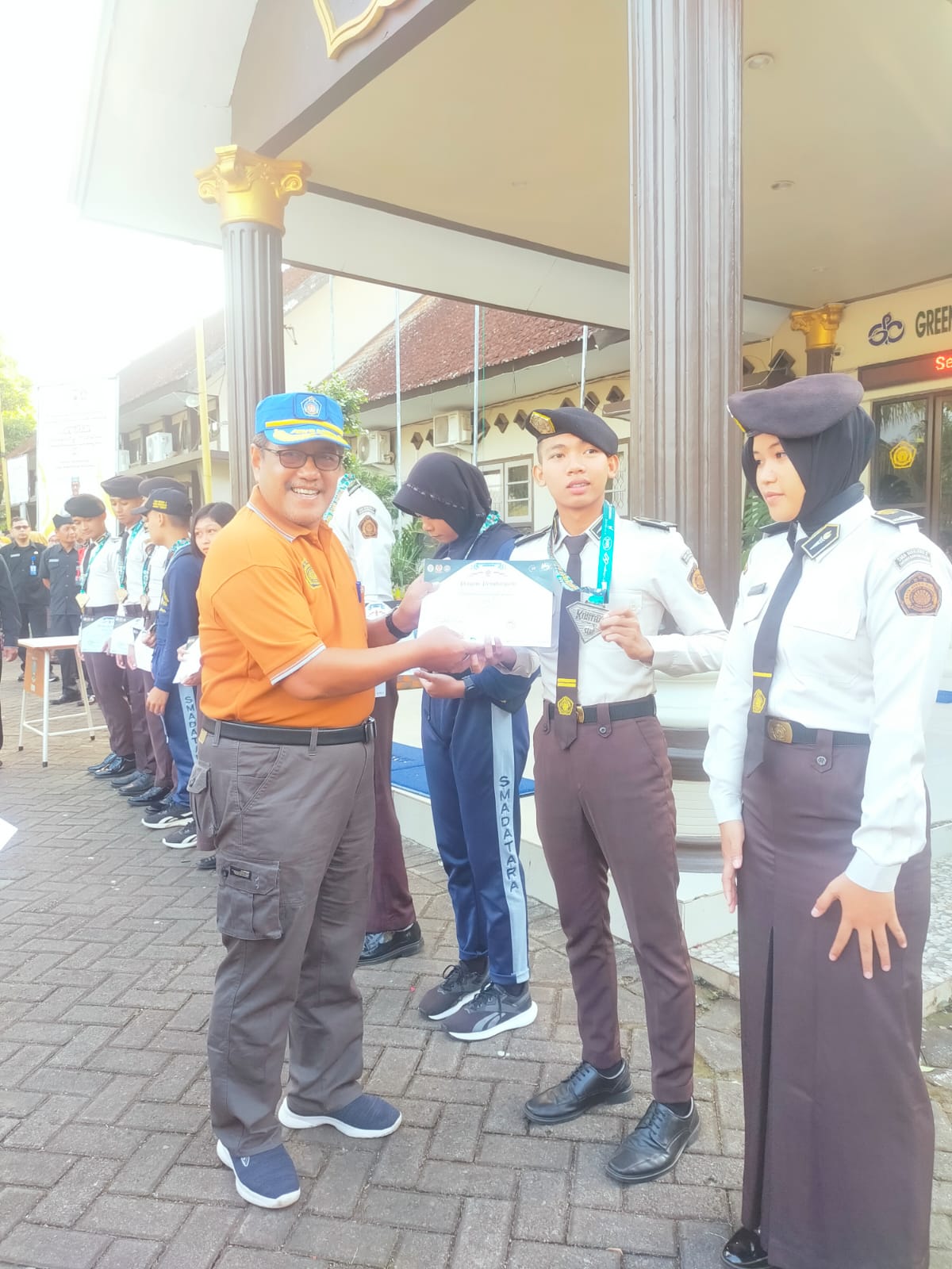 JUARA 2 KYOURUGI SENIOR UNDER 51 KG KEJUARAAN TAEKWONDO INDONESIA MEMPEREBUTKAN PIALA PANGKOSRAD